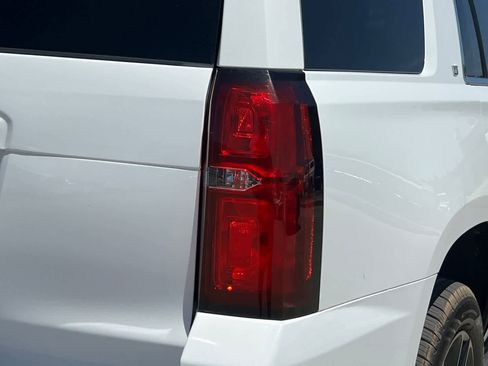 Used 2018 Chevrolet Tahoe LT RWD image 13