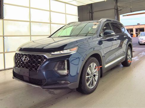 Used 2019 Hyundai Santa Fe AWD image 2