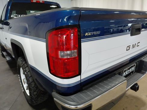 Used 2016 GMC Sierra 1500 4x4 Regular Cab w/ Sierra Convenience Package image 16