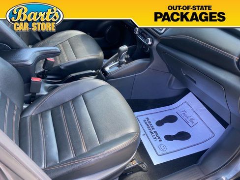 Used 2020 Nissan Kicks SR w/ SR Premium Package FWD image 16