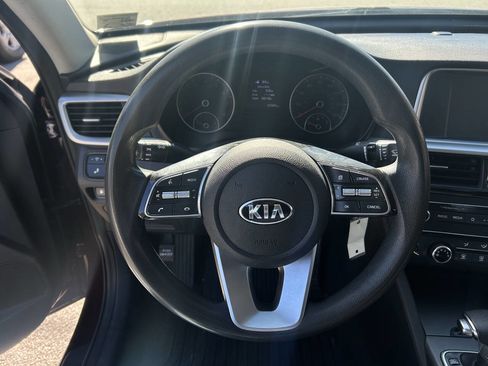 Used 2020 Kia Optima LX image 10