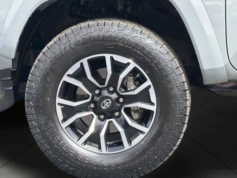 Used 2020 Toyota Tacoma TRD Sport w/ TRD Premium Sport Package image 11