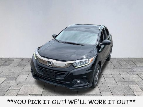 Used 2021 Honda HR-V EX-L image 3