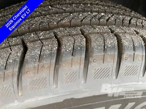 New 2026 Chevrolet Equinox EV LT image 16