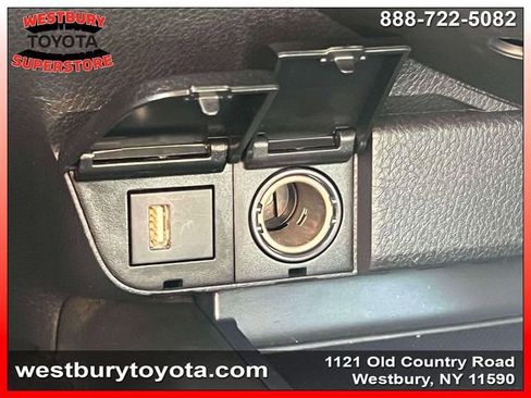 Used 2023 Toyota Camry SE image 34