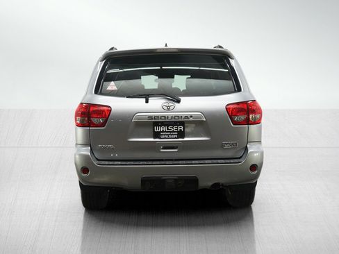 Used 2010 Toyota Sequoia SR5 AWD/4WD image 4