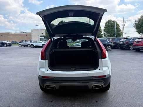 Used 2021 Cadillac XT4 Premium Luxury w/ Cold Weather Package FWD image 6