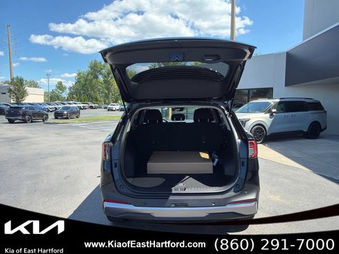 New 2026 Kia Sportage LX w/ LX Convenience Package AWD/4WD image 15