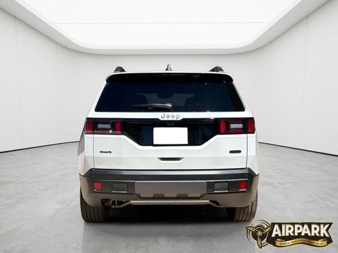 New 2026 Jeep Cherokee Overland image 5