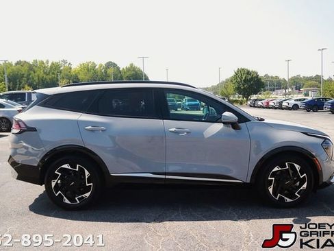 Certified 2023 Kia Sportage SX FWD image 8
