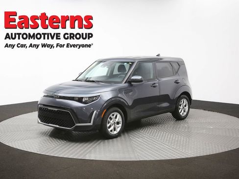 Used 2025 Kia Soul LX w/ LX Technology Package FWD image 55