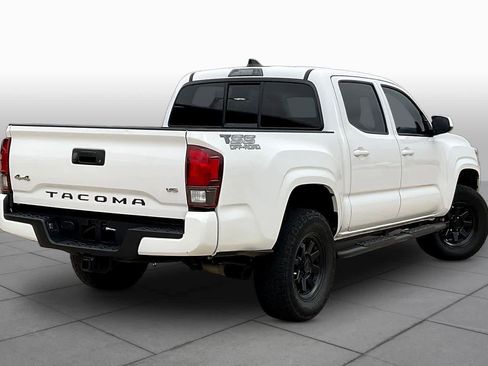 Used 2023 Toyota Tacoma SR image 14