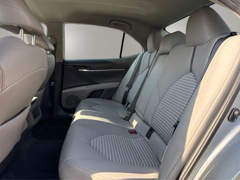 Used 2023 Toyota Camry SE FWD image 10