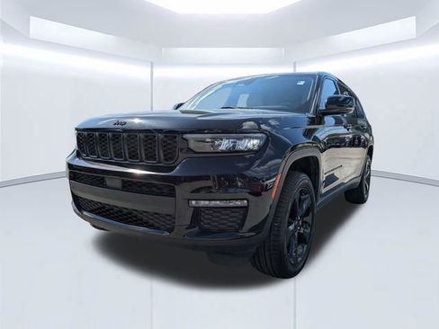 Used 2025 Jeep Grand Cherokee L Limited w/ Black Appearance Package RWD image 8
