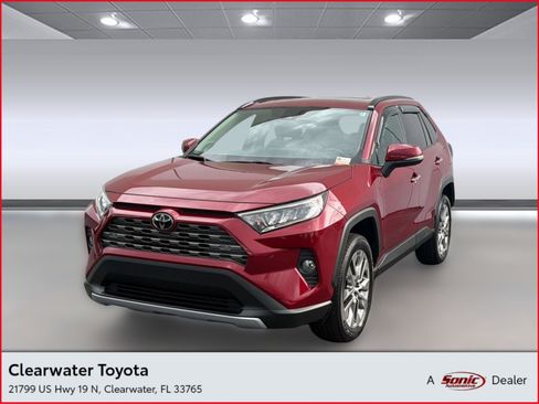 Used 2021 Toyota RAV4 Limited FWD image 1
