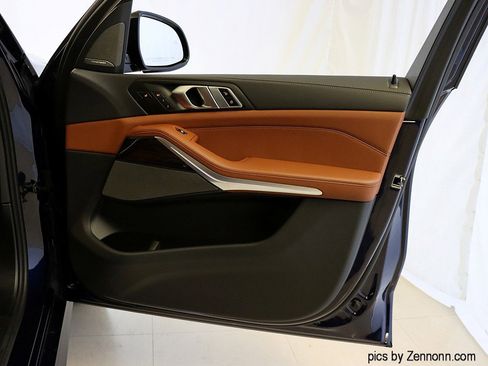 Certified 2025 BMW X5 xDrive40i w/ Executive Package image 36