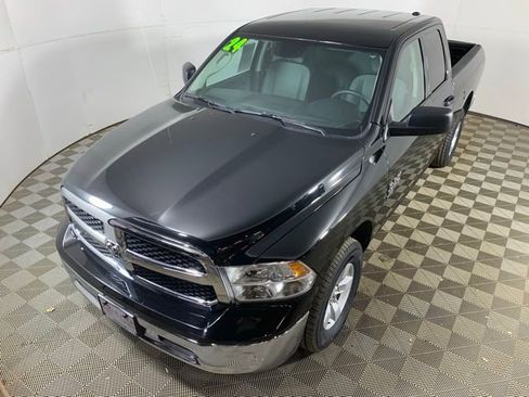 Used 2024 RAM 1500 Classic SLT AWD/4WD image 7