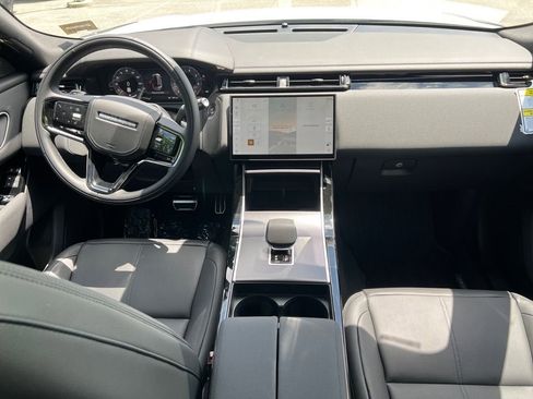 New 2026 Land Rover Range Rover Velar Dynamic SE image 27