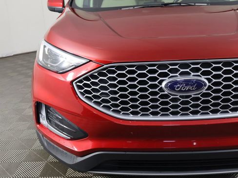 Used 2024 Ford Edge SEL w/ Convenience Package AWD/4WD image 11