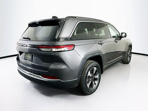 Used 2022 Jeep Grand Cherokee Limited 4xe w/ Luxury Tech Group II AWD/4WD image 9