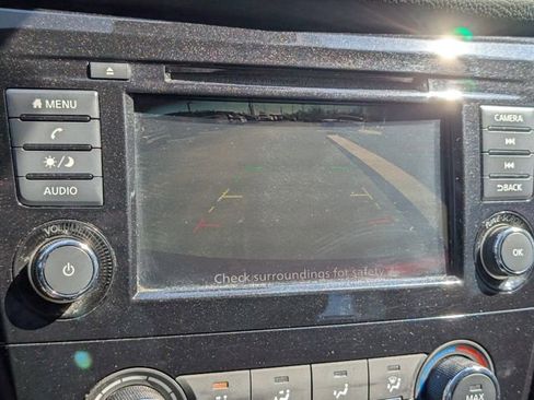 Used 2021 Nissan Rogue Sport S image 14