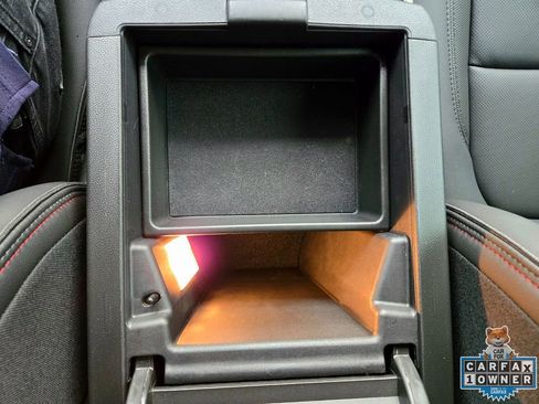 Used 2024 Chevrolet Traverse RS image 43