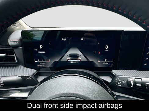 Certified 2025 Nissan Kicks SR FWD image 11