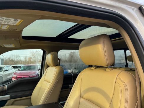 Used 2019 Ford F150 Lariat w/ Equipment Group 502A Luxury image 26