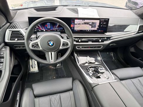 Used 2026 BMW X7 M60i AWD/4WD image 7