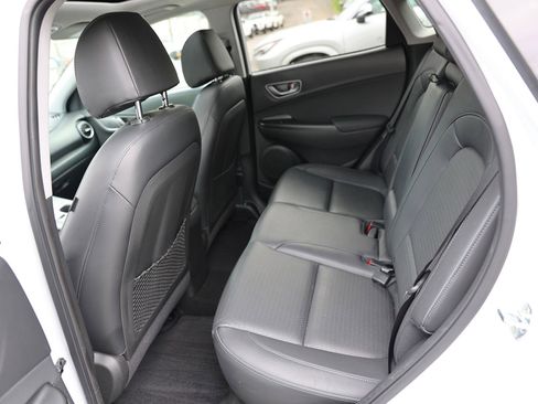 Certified 2021 Hyundai Kona Limited FWD image 21