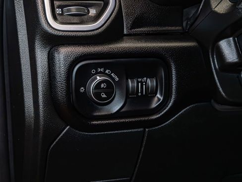 Used 2024 RAM 2500 Laramie w/ Night Edition image 16