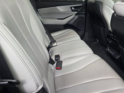 Certified 2024 Acura MDX FWD w/ Technology Package image 15