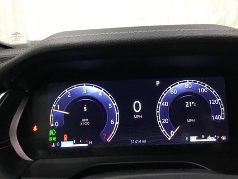 Used 2024 Jeep Grand Cherokee Limited AWD/4WD image 44