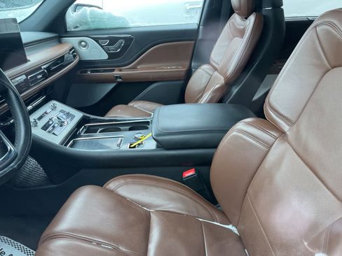 Used 2020 Lincoln Aviator Reserve w/ Equipment Group 201A image 23