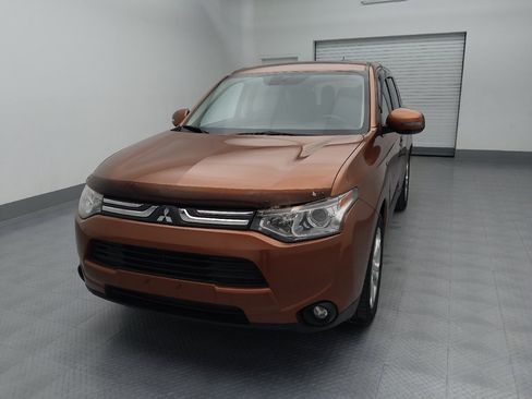 Used 2014 Mitsubishi Outlander GT AWD/4WD image 15