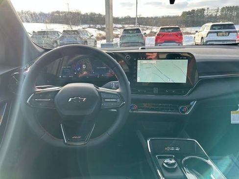 New 2026 Chevrolet Equinox RS w/ LPO, Floor Liner Package image 13