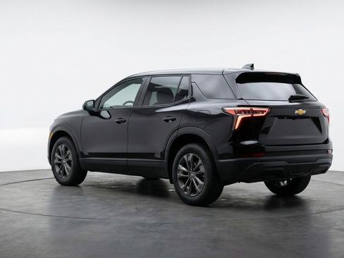 Used 2025 Chevrolet Equinox LT image 6