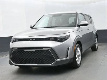 Used 2025 Kia Soul LX w/ LX Technology Package