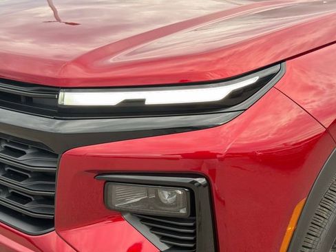 New 2026 Chevrolet Traverse LT w/ Enhanced Driving Package image 9