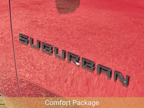 Certified 2025 Chevrolet Suburban RST AWD/4WD image 12