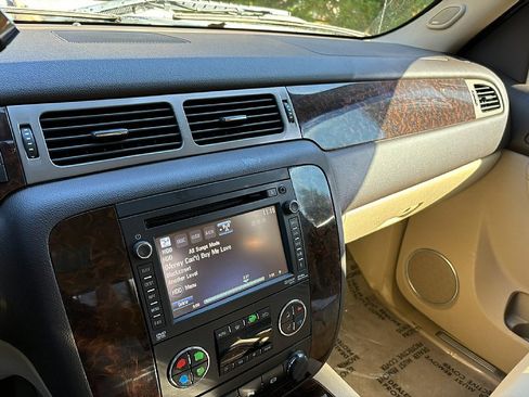 Used 2014 GMC Sierra 3500 Denali image 11