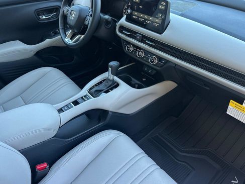 Used 2026 Honda HR-V EX-L image 14