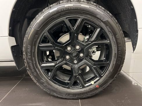 New 2025 Ford Maverick Lobo image 7