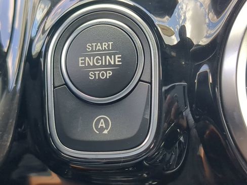 Used 2025 Mercedes-Benz GLA 35 AMG 4MATIC image 15