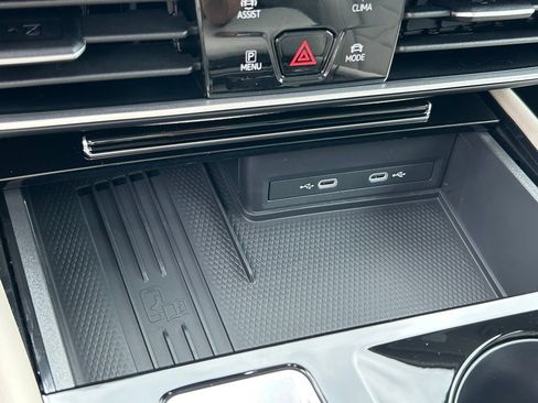 New 2026 Volkswagen Atlas SE FWD image 33