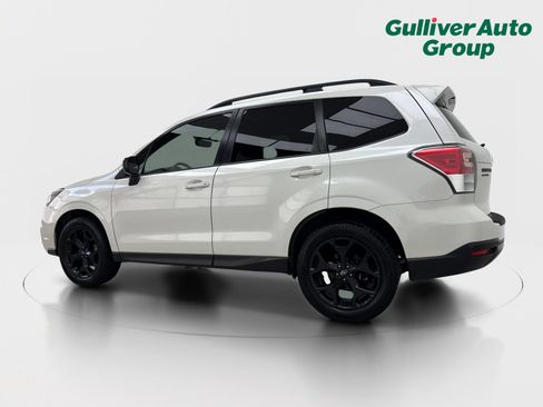 Used 2018 Subaru Forester 2.5i Premium w/ Popular Package #2 AWD/4WD image 4