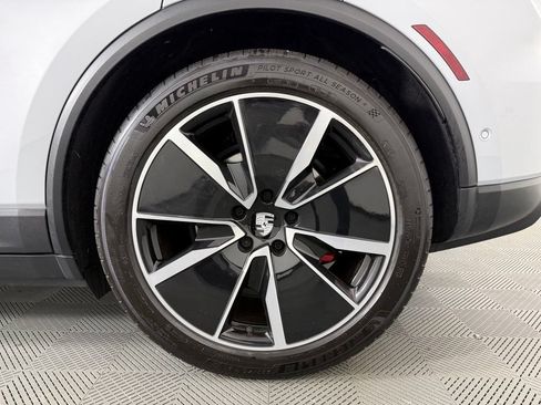 Certified 2025 Porsche Macan 4S Electric w/ Premium Package AWD/4WD image 12