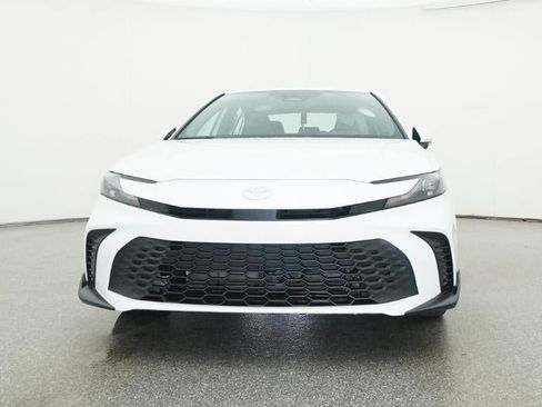 New 2026 Toyota Camry SE FWD image 31