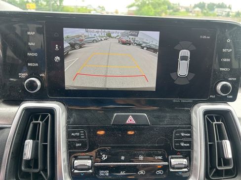 Certified 2024 Kia Sorento EX AWD/4WD image 13