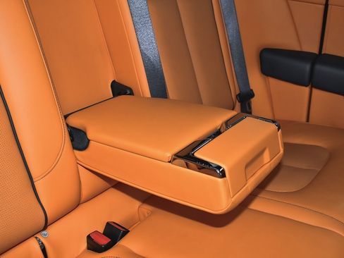 Used 2024 Rolls-Royce Cullinan image 70